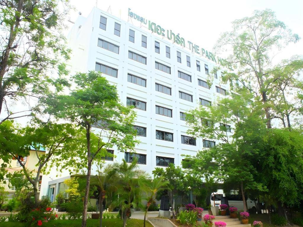 The Park Hotel Pattaya Exteriör bild