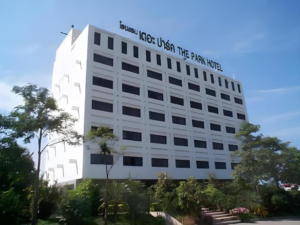 The Park Hotel Pattaya Exteriör bild